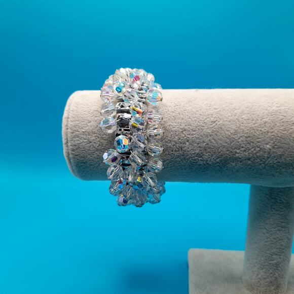 Vintage Japan Expandable Bracelet, Clear Crystal Beads, Cha Cha, 1960s Jewelry - Picture 8 of 12